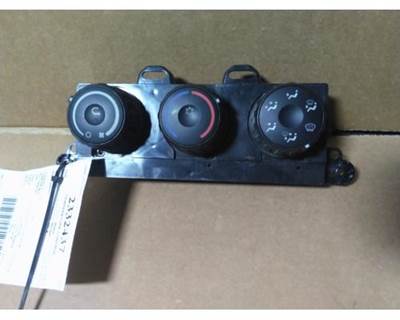 2020 Freightliner Cascadia 116 Cab Temperature Controls