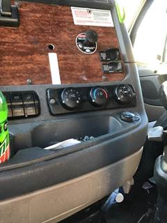 Freightliner Cascadia 125 Heater / AC Temp Control