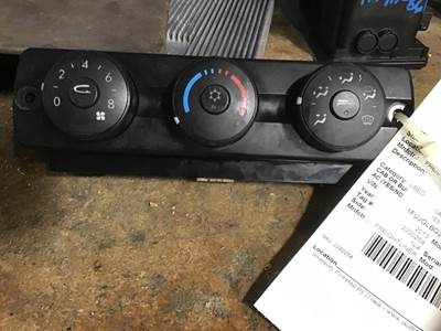 Freightliner Cascadia 125 Heater / AC Temp Control