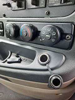 Freightliner Cascadia 125 Heater / AC Temp Control
