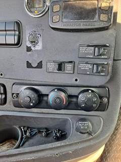 Freightliner Cascadia 125 Heater / AC Temp Control