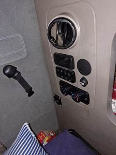 Freightliner Cascadia 125 Heater / AC Temp Control