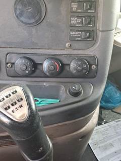 Freightliner Cascadia 125 Heater / AC Temp Control