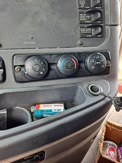 Freightliner Cascadia 125 Heater / AC Temp Control