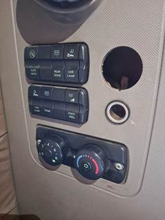 Freightliner Cascadia 125 Heater / AC Temp Control