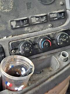 Freightliner Cascadia 125 Heater / AC Temp Control