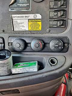 Freightliner Cascadia 125 Heater / AC Temp Control