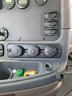 Freightliner Cascadia 125 Heater / AC Temp Control