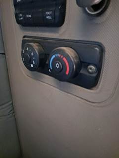 Freightliner Cascadia 125 Heater / AC Temp Control