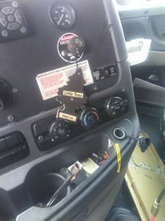 Freightliner Cascadia 125 Heater / AC Temp Control
