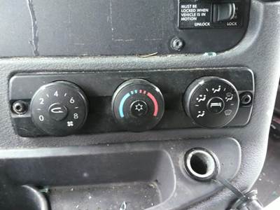 Freightliner Cascadia 125 Heater / AC Temp Control