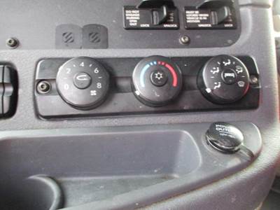 Freightliner Cascadia 125 Heater / AC Temp Control