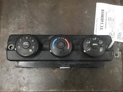 Freightliner Cascadia 125 Heater / AC Temp Control