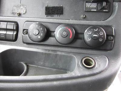 Freightliner Cascadia 125 Heater / AC Temp Control