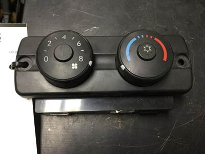 Freightliner Cascadia 125 Heater / AC Temp Control