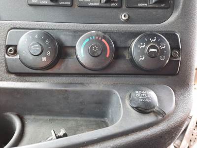Freightliner Cascadia 125 Heater / AC Temp Control