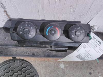 Freightliner Cascadia 125 Heater / AC Temp Control