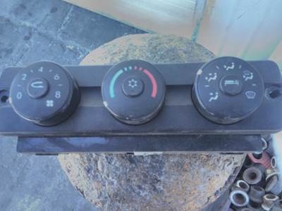 Freightliner Cascadia 125 Heater / AC Temp Control