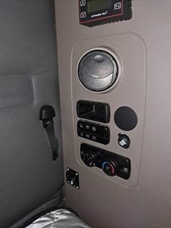 Freightliner Cascadia 125 Heater / AC Temp Control