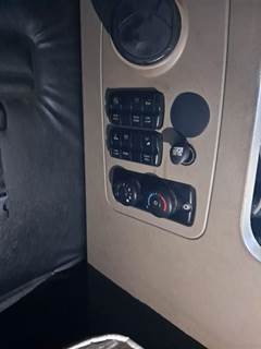 Freightliner Cascadia 125 Heater / AC Temp Control