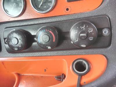 Freightliner Cascadia 125 Heater / AC Temp Control