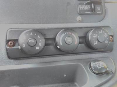 Freightliner Cascadia 125 Heater / AC Temp Control