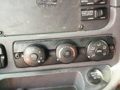 Freightliner Cascadia 125 Heater / AC Temp Control
