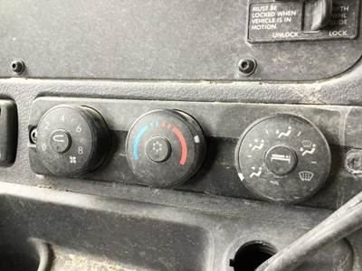 Freightliner Cascadia 125 Heater / AC Temp Control