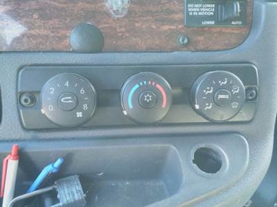Freightliner Cascadia 125 Heater / AC Temp Control