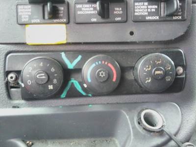 Freightliner Cascadia 125 Heater / AC Temp Control