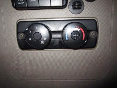 Freightliner Cascadia 125 Heater / AC Temp Control