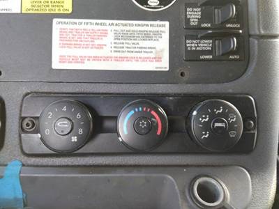 Freightliner Cascadia 125 Heater / AC Temp Control