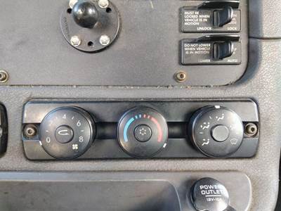 Freightliner Cascadia 125 Heater / AC Temp Control