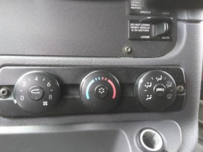 Freightliner Cascadia 125 Heater / AC Temp Control