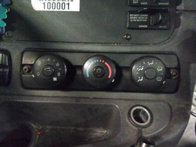 Freightliner Cascadia 125 Heater / AC Temp Control