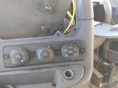 Freightliner Cascadia 125 Heater / AC Temp Control