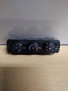 Freightliner Cascadia 125 Heater / AC Temp Control