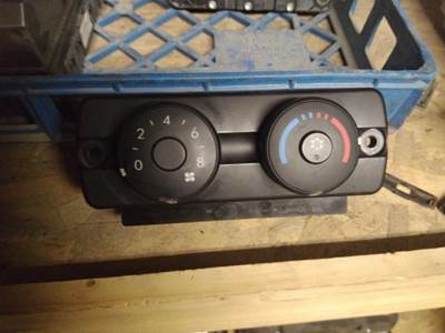 Freightliner Cascadia 125 Heater / AC Temp Control
