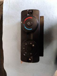 Freightliner Cascadia 125 Heater / AC Temp Control