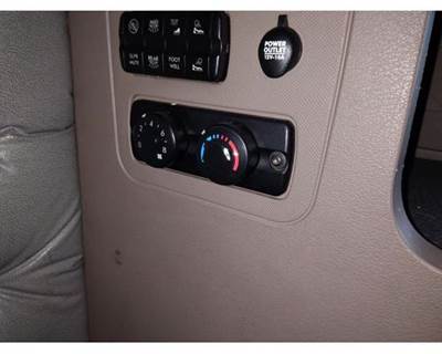 Freightliner Cascadia 125 Heater / AC Temp Control