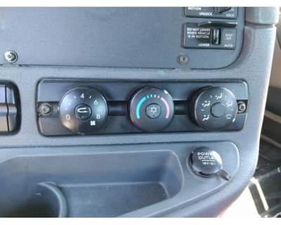 Freightliner Cascadia 125 Heater / AC Temp Control