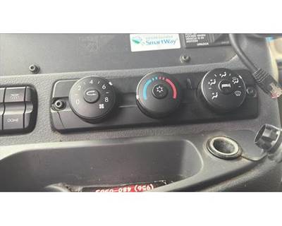 Freightliner Cascadia 125 Heater / AC Temp Control