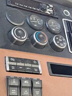 Freightliner Cascadia 126 Heater / AC Temp Control