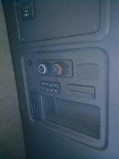 Freightliner Cascadia 126 Heater / AC Temp Control