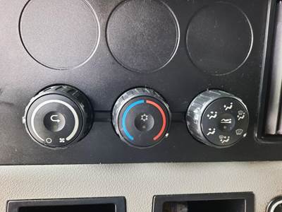 Freightliner Cascadia 126 Heater / AC Temp Control