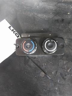 Freightliner Cascadia 126 Heater / AC Temp Control