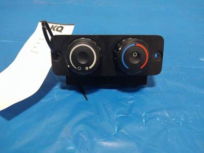 Freightliner Cascadia 126 Heater / AC Temp Control