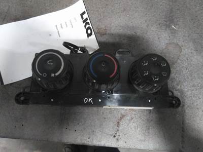 Freightliner Cascadia 126 Heater / AC Temp Control