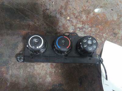 Freightliner Cascadia 126 Heater / AC Temp Control