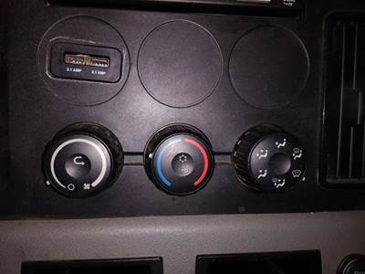 Freightliner Cascadia 126 Heater / AC Temp Control